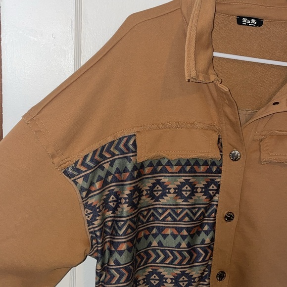 Miss Me Shacket Southwest Print button down top - Picture 6 of 11